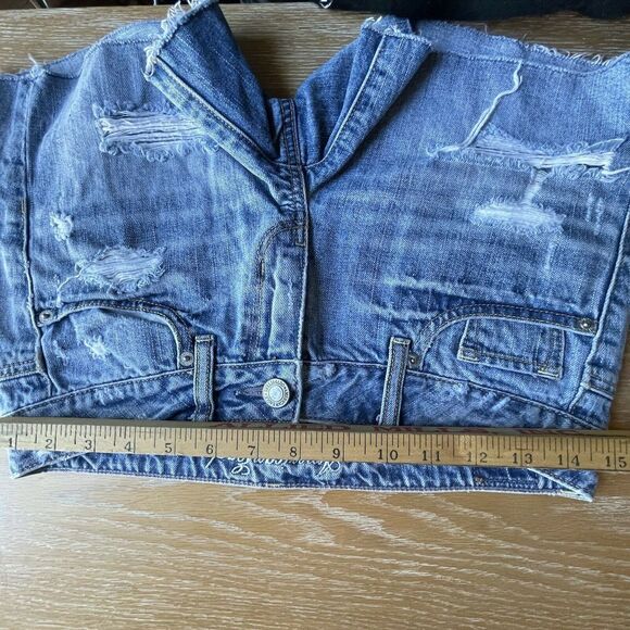 American Eagle Sz 2 Womens Denim Distressed Destructed Denim Shorts Light Wash - Picture 6 of 10